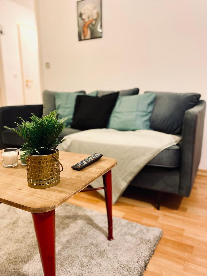 Saniertes Studio - Elisa - Mit Balkon, Wlan, Smart-Tv & Kueche In City-Naehe Erfurt Dış mekan fotoğraf
