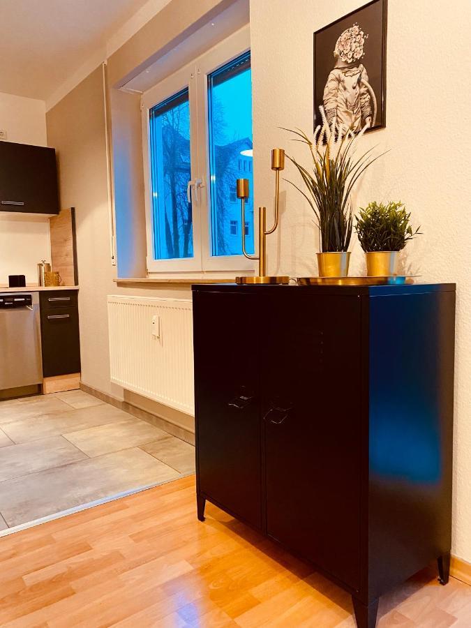 Saniertes Studio - Elisa - Mit Balkon, Wlan, Smart-Tv & Kueche In City-Naehe Erfurt Dış mekan fotoğraf